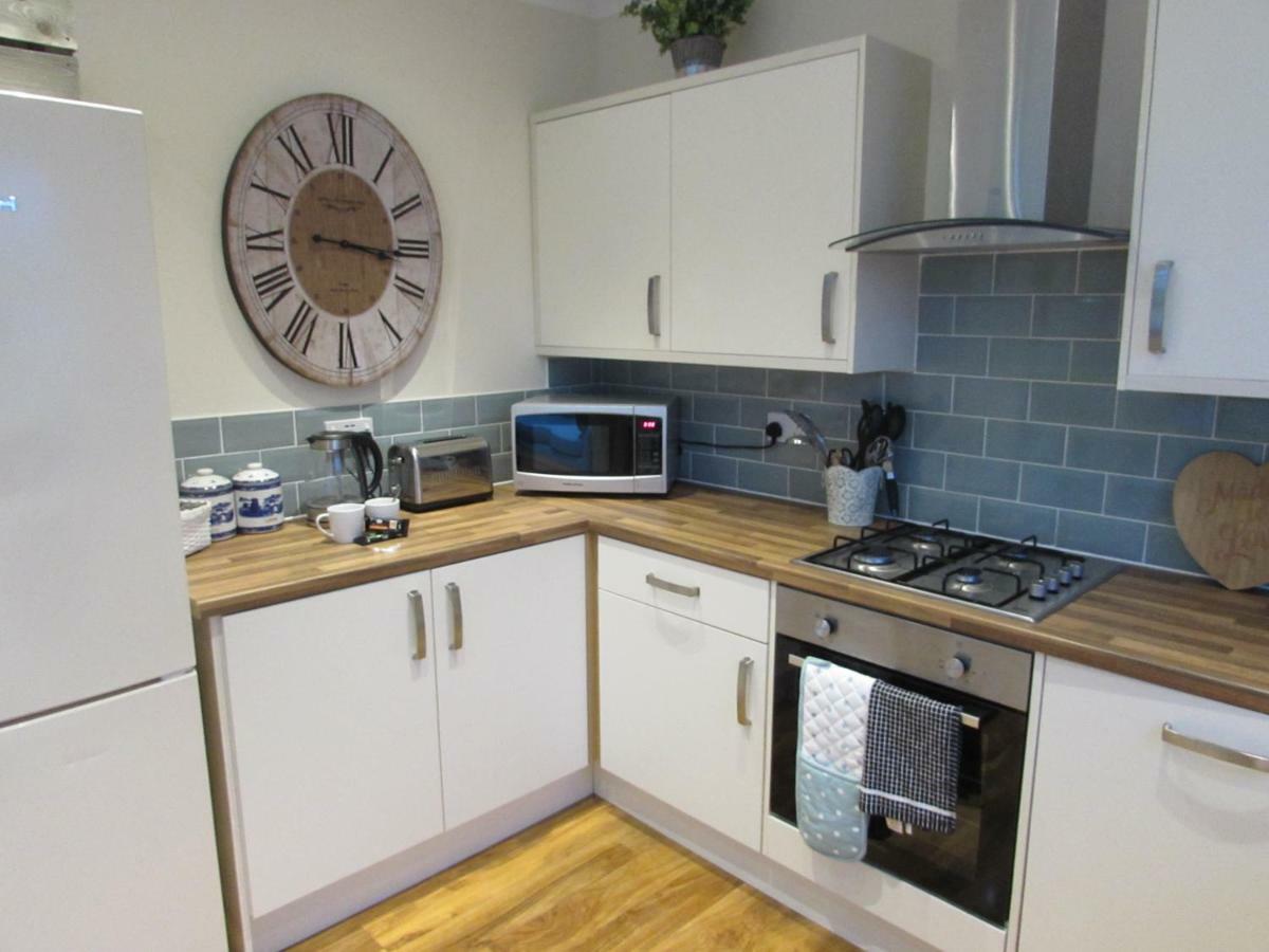 דרלינגטון Apartment 1 Exquisite Two King Bedroom With En Suites - Close To The Town Centre, Rail, Airport And Theatre מראה חיצוני תמונה